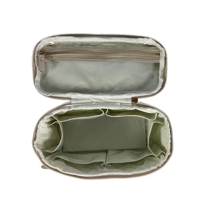 Classic Train Case - Pearl Quilted