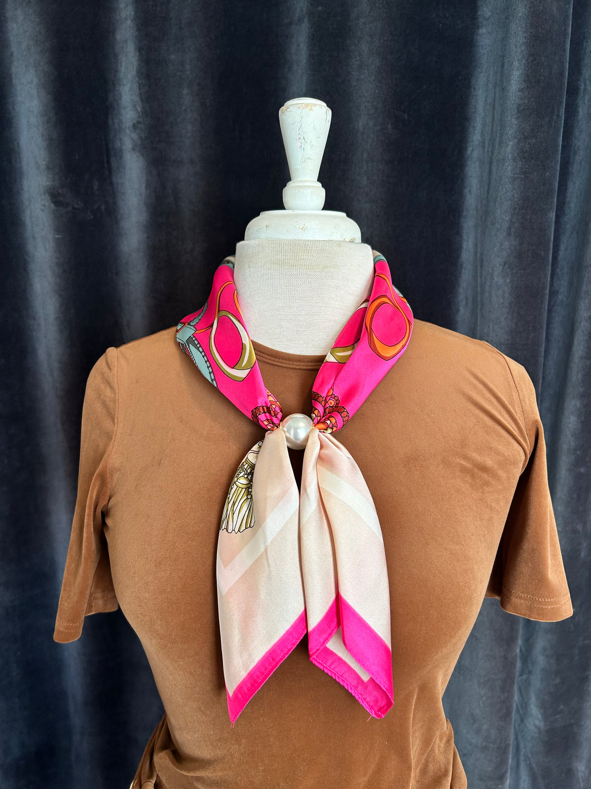 Pearl Scarf Magnetic Necklace