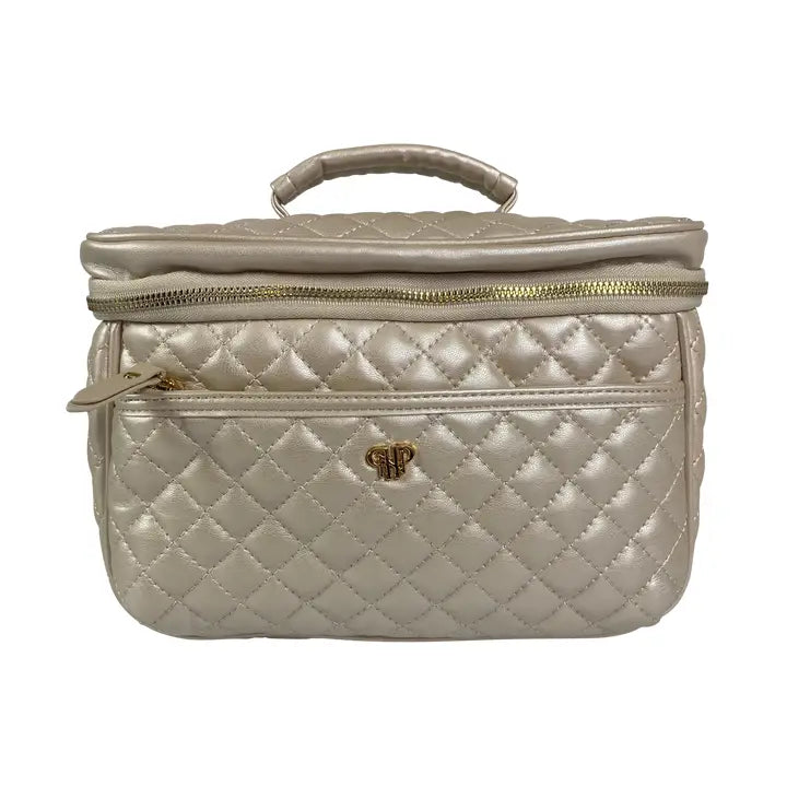 Classic Train Case - Pearl Quilted