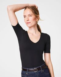 SPANXsmooth Jersey V-Neck Tee - Black