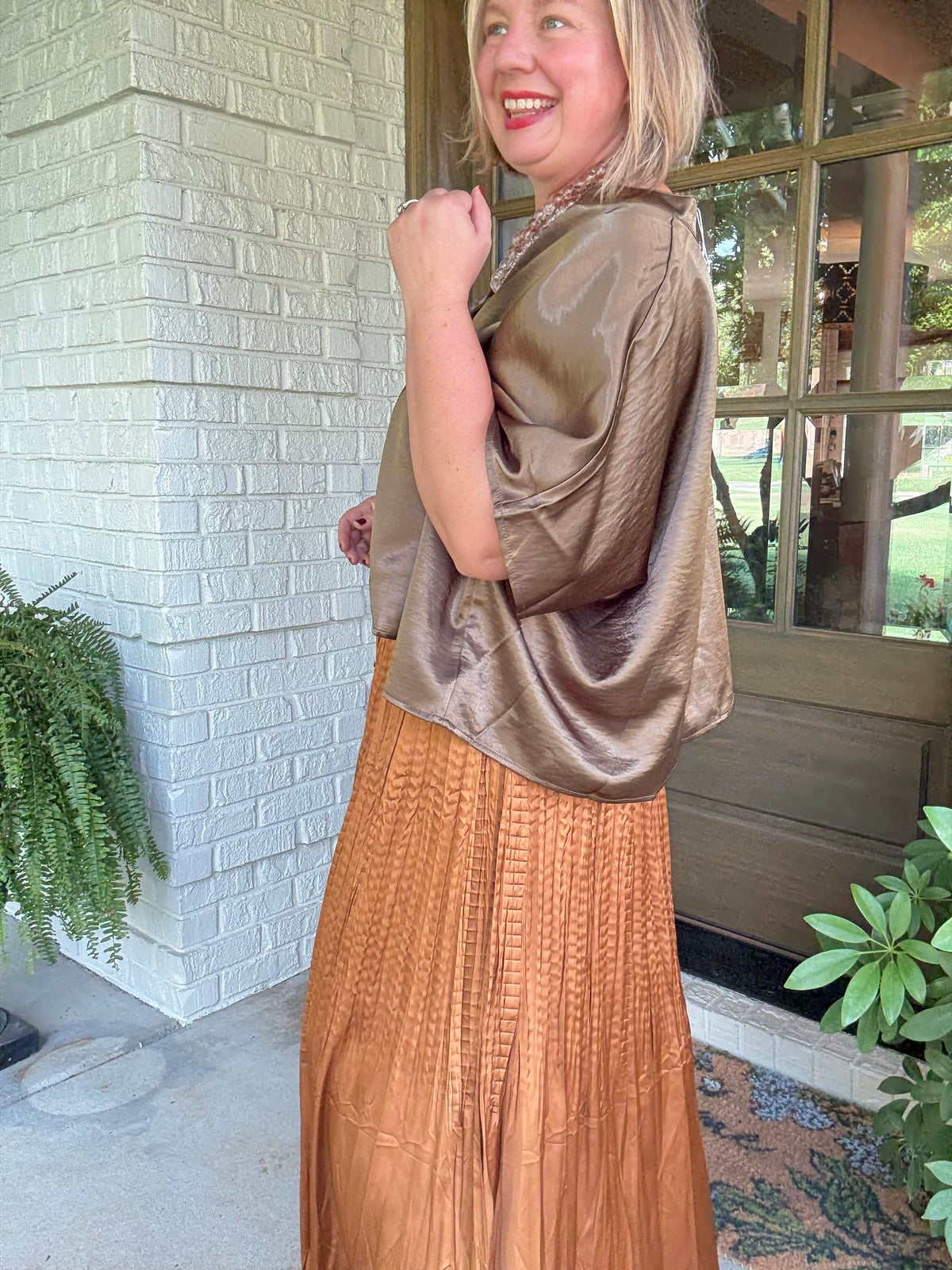 V-Neck Short Sleeve Oversized Top - Olive