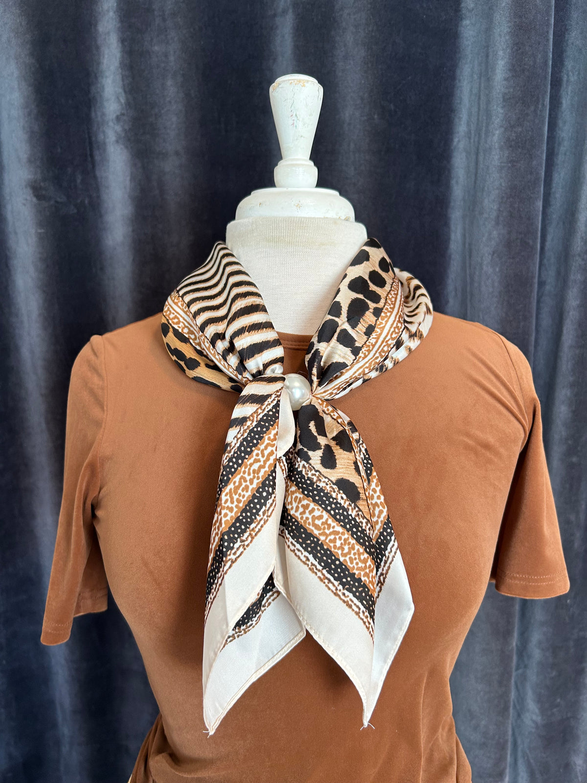 Pearl Scarf Magnetic Necklace