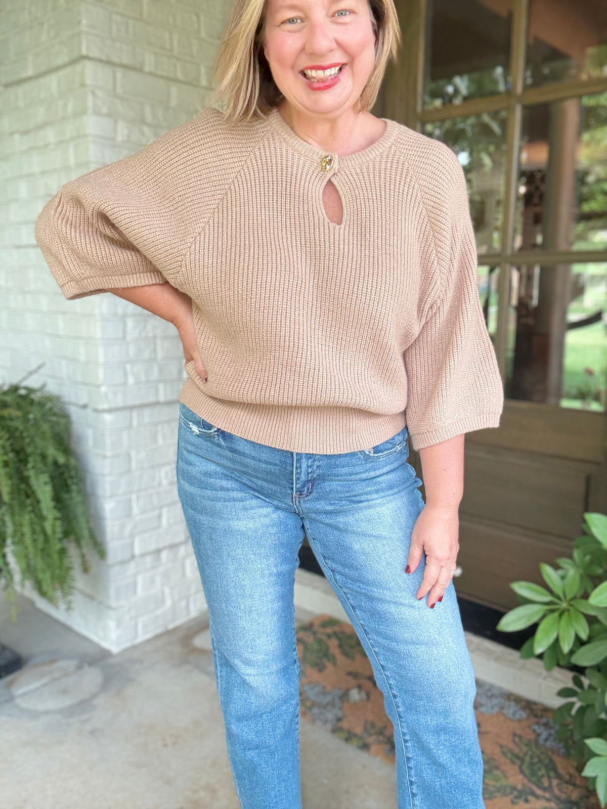 Round Neck Cropped Sleeve Sweater - Taupe
