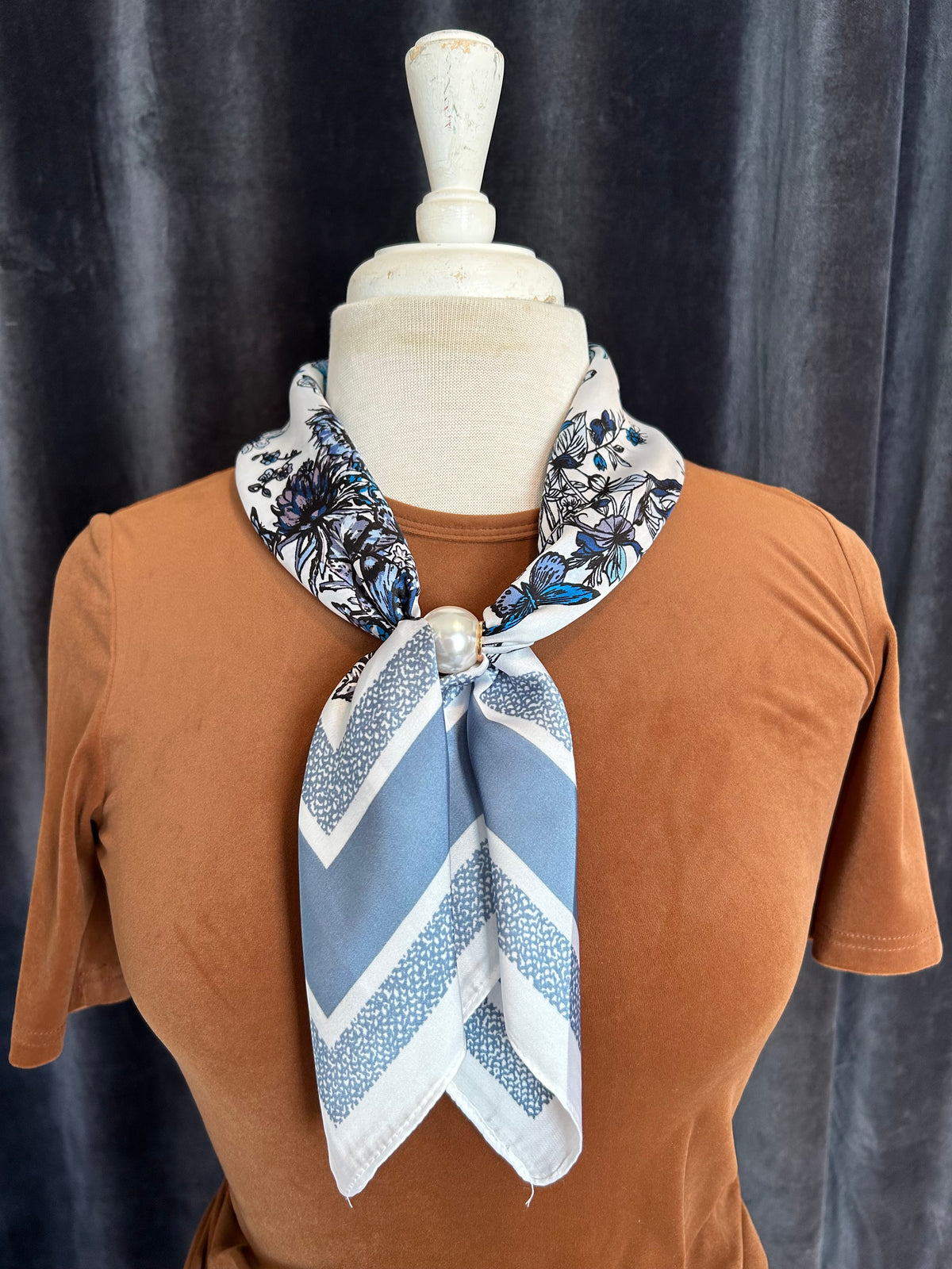 Pearl Scarf Magnetic Necklace