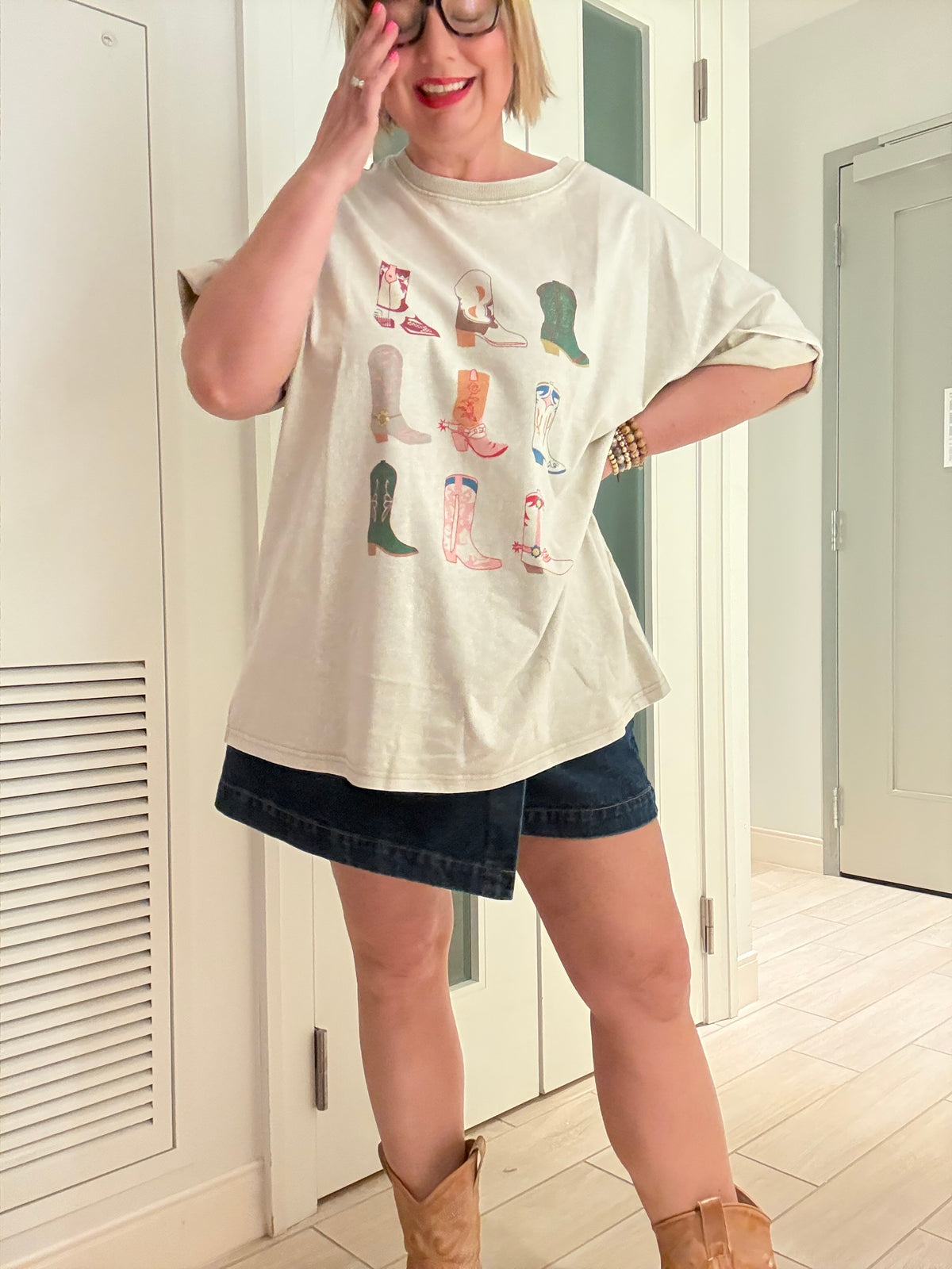 Oversized Bright Boots Tee