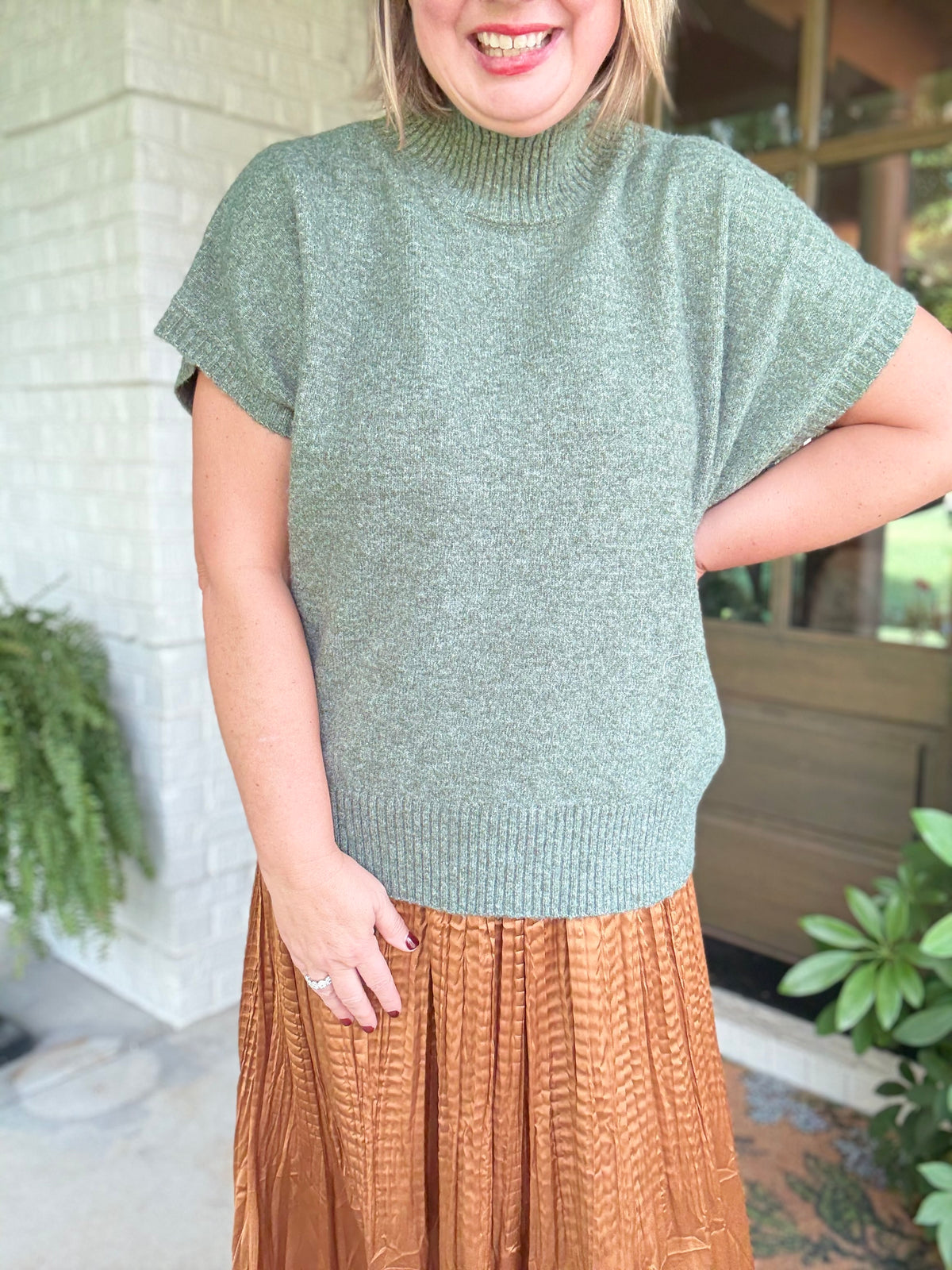 Elsie Knit Short Sleeve Turtleneck - Dark Sage