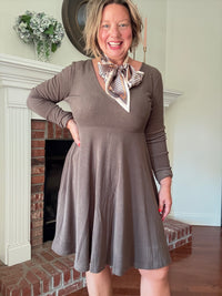 Maple Muse Brown Knit Dress