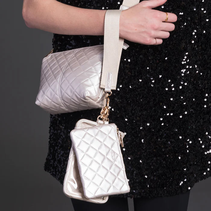 On Hand Wrist Strap - Champagne