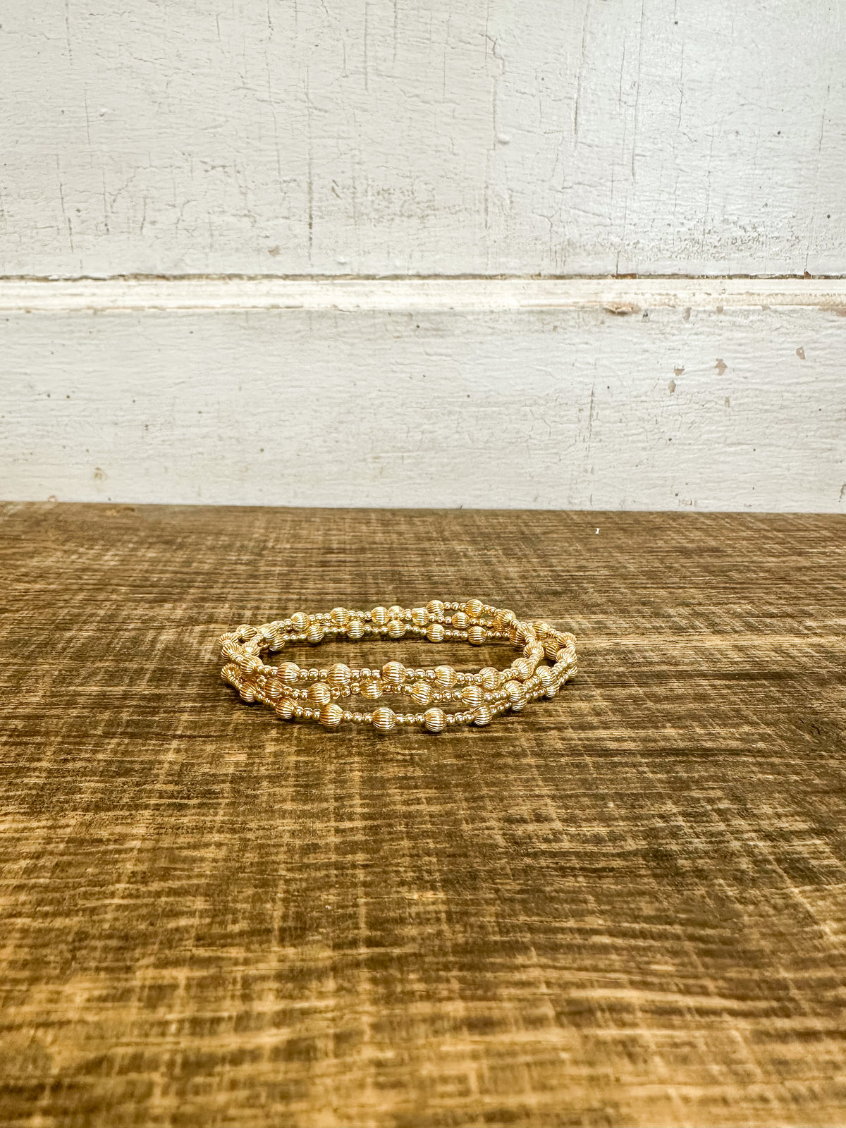 Dignity Sincerity Pattern 4mm Bead Bracelet - Gold