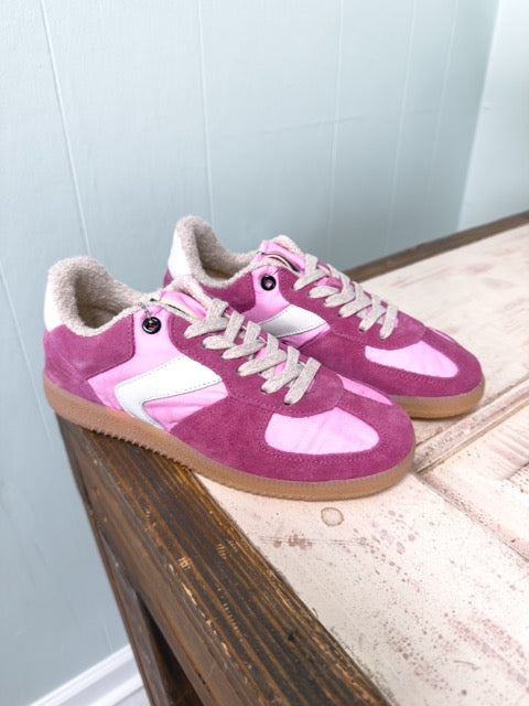 Women's Pink Retro Sneaker with White Stripe