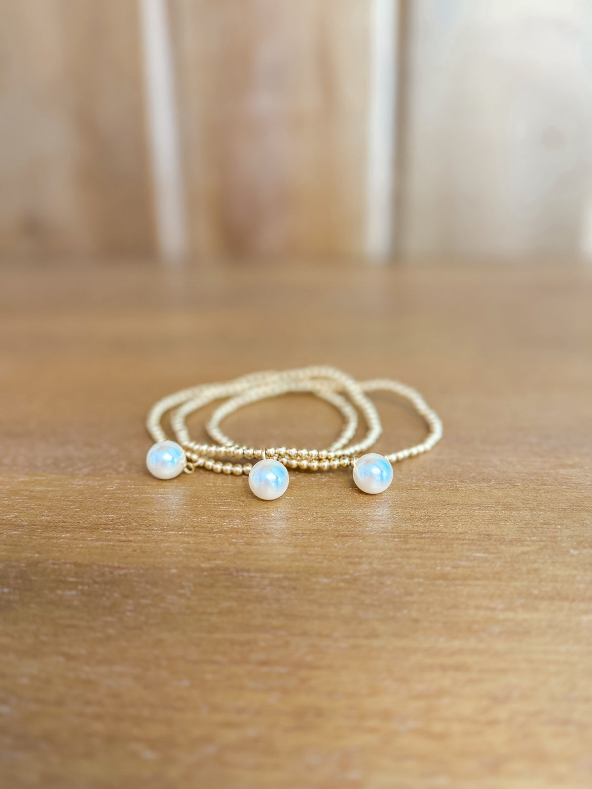 Classic Gold 3mm Bracelet - Classic Pearl 10mm Charm