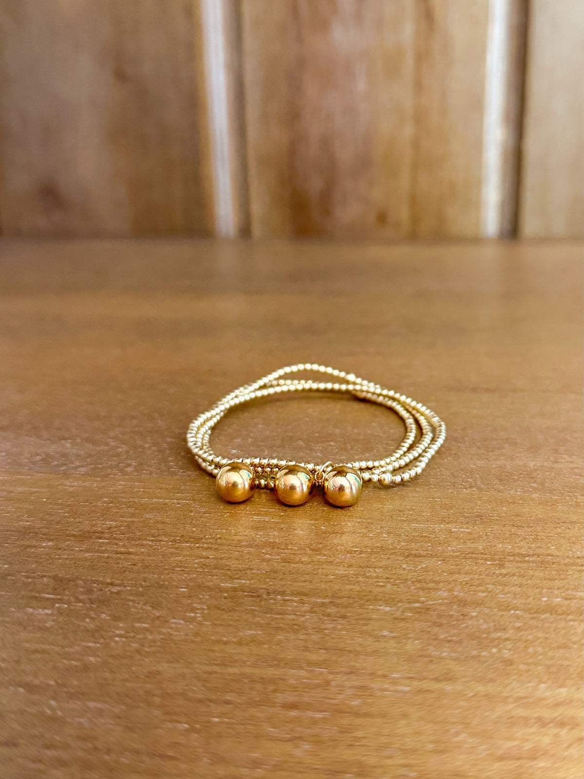 Classic Gold 2mm Bracelet - Classic Gold 8mm Charm