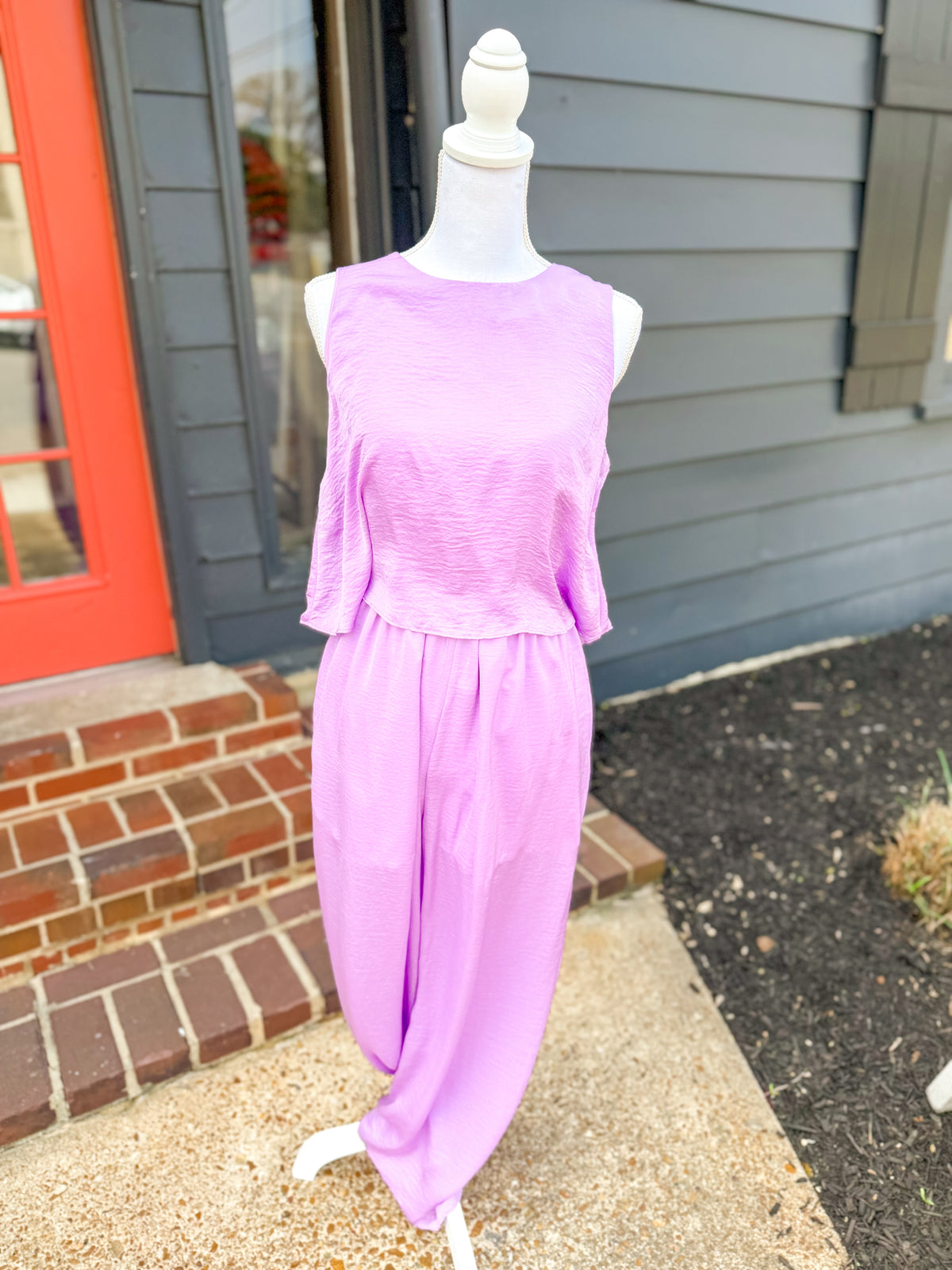 Solid Sleeveless Straight Leg Romper - Lilac