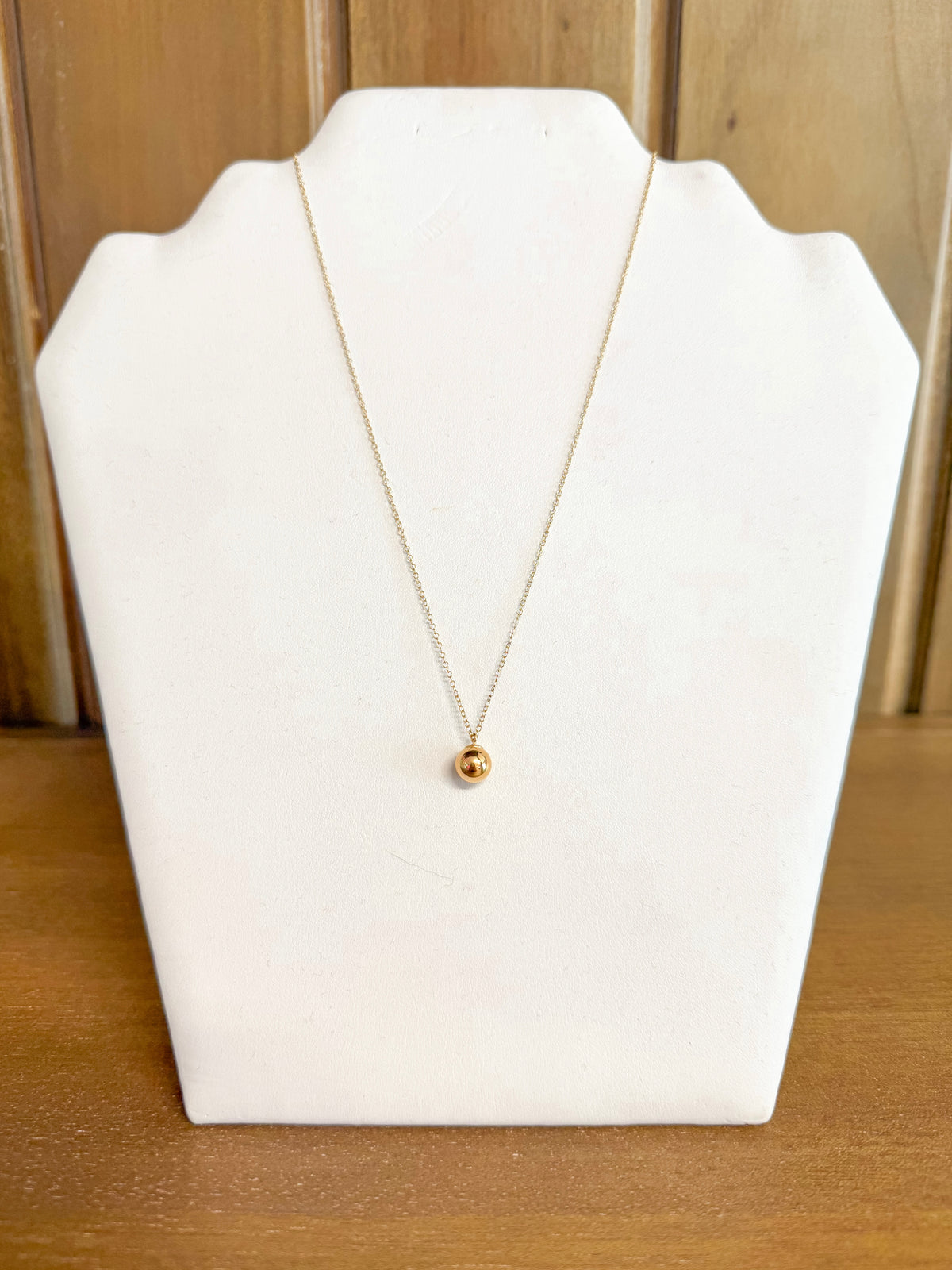 16" Necklace Gold - Classic Gold 8mm Charm