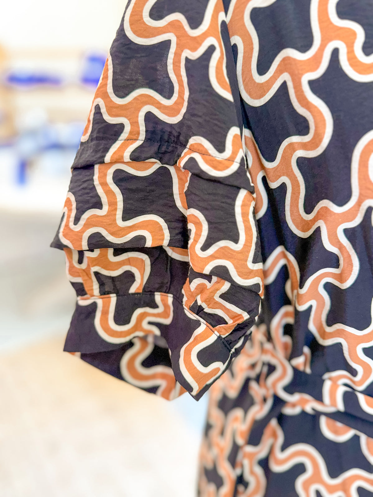 Abstract Print Midi Dress with Puff Sleeve