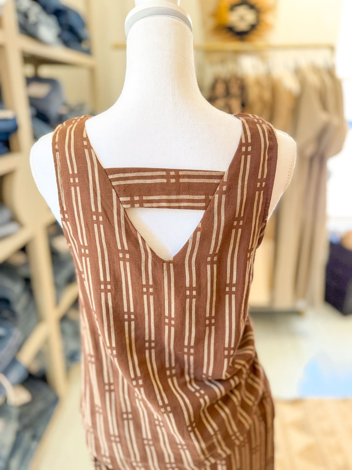Printed Tank with Back Details - Brown