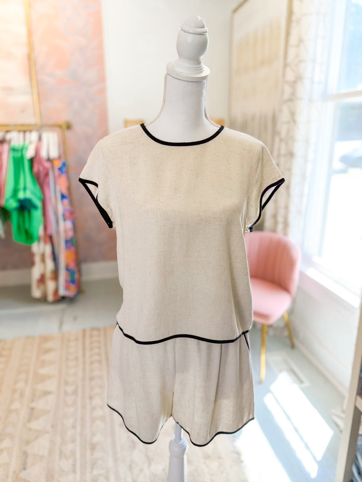 Short Sleeve Contrasting Detail Top - Oatmeal and Black Trim