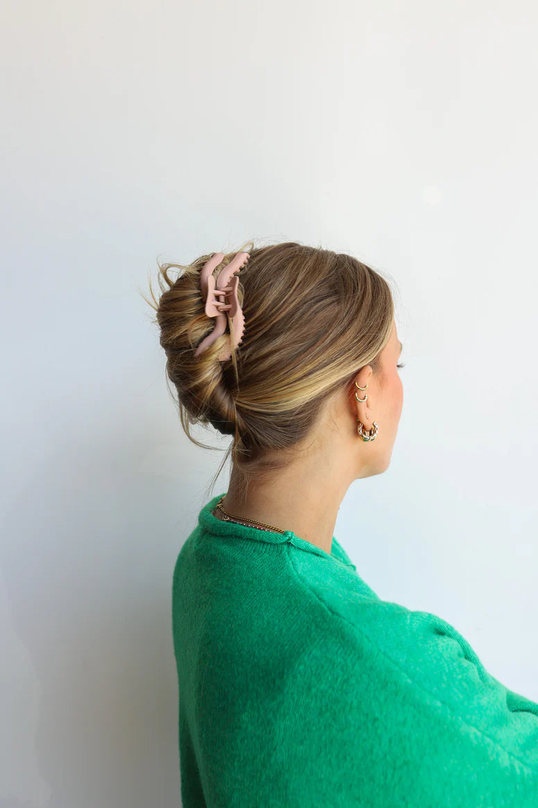 Kaxi Wavy Midi Hold Everything Claw - Champagne
