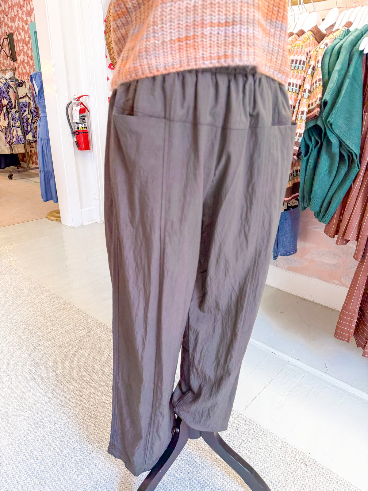Front Seam Relaxed Pant - Olive Ash