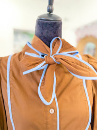 Contrast Trim Tie Neck Blouse - Brown