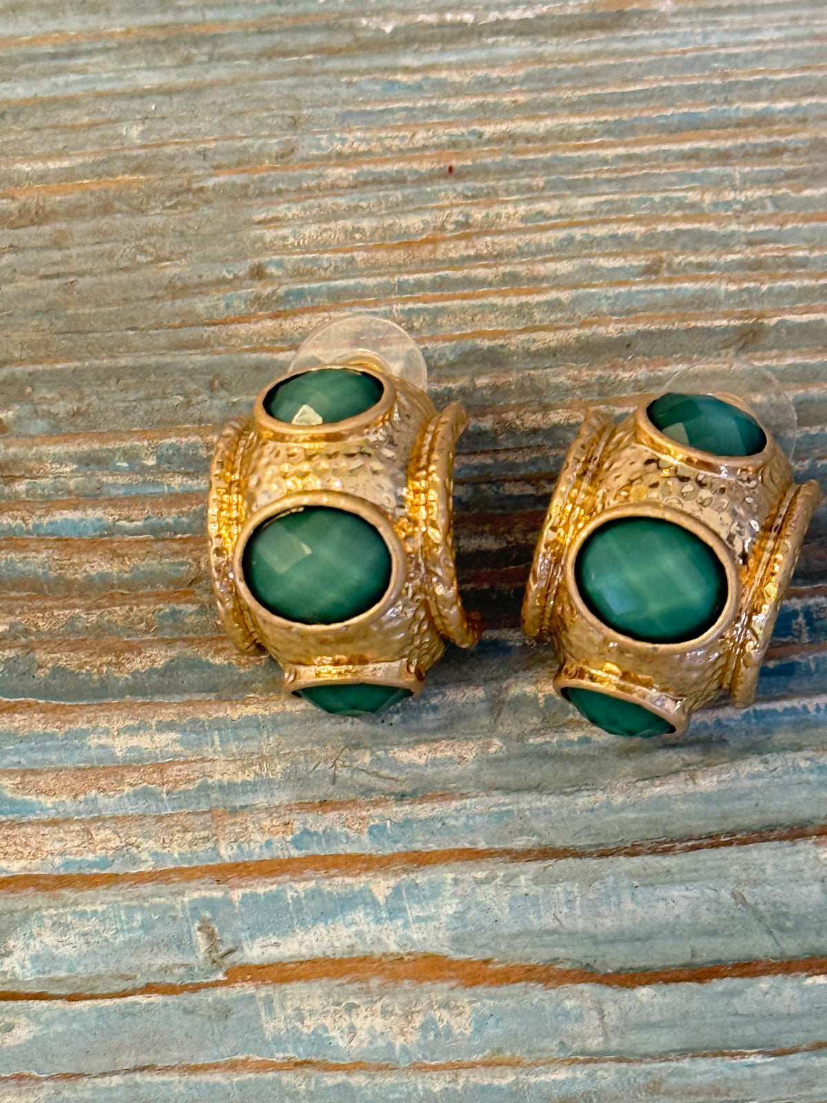 Emerald Stone Sculptural Earrings