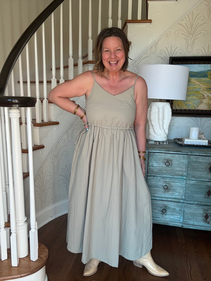Spaghetti Shoulder Strap with an Elastic Waist Textured Flared Midi Dress - Sage