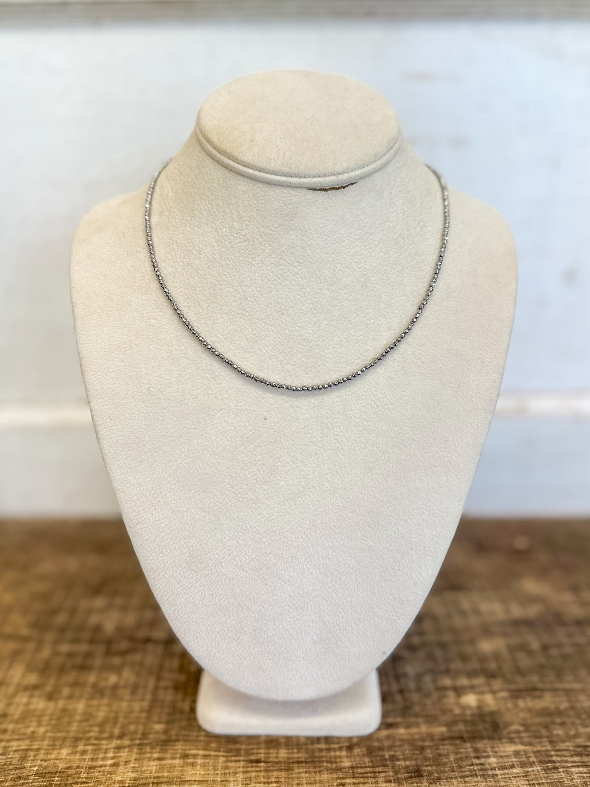 17" Choker Silver Faceted Hematite 2mm Bead
