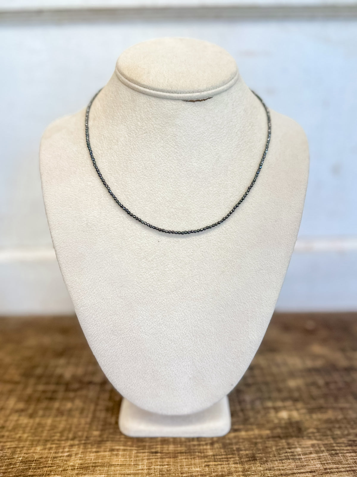 17" Choker Faceted Hematite 2mm Bead