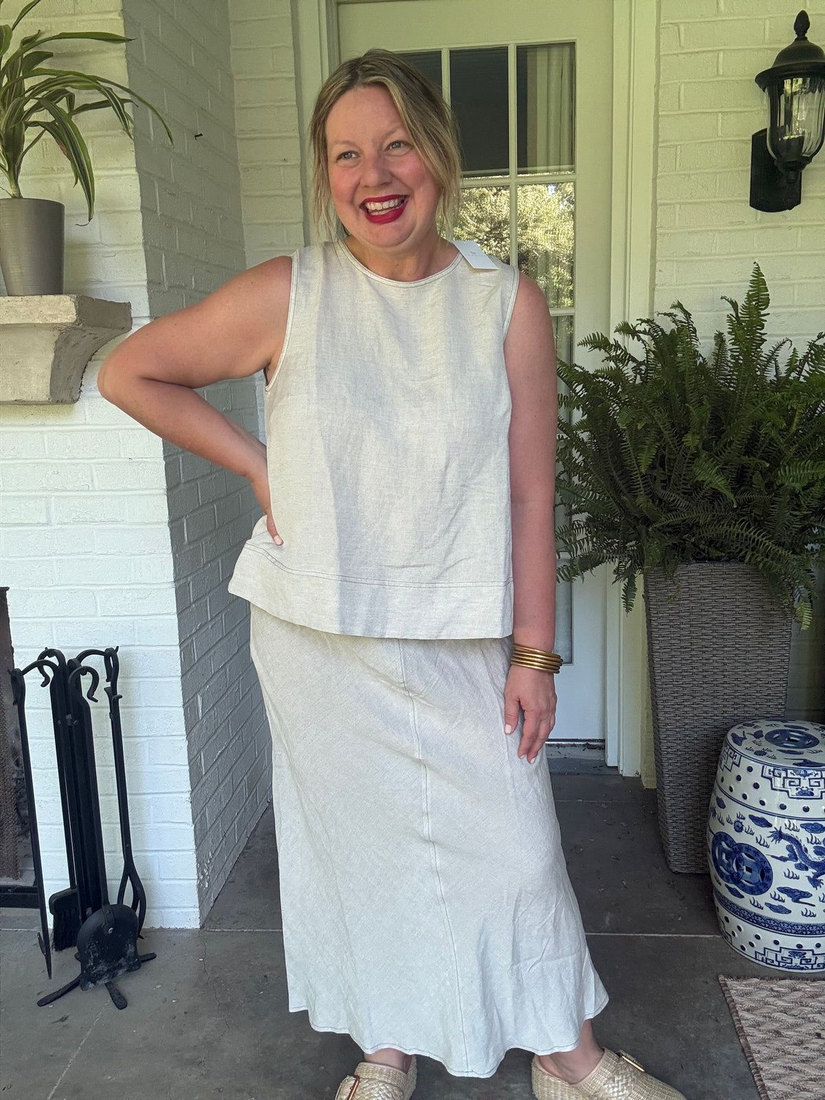 Linen Pleated Back Sleeveless Top - Natural