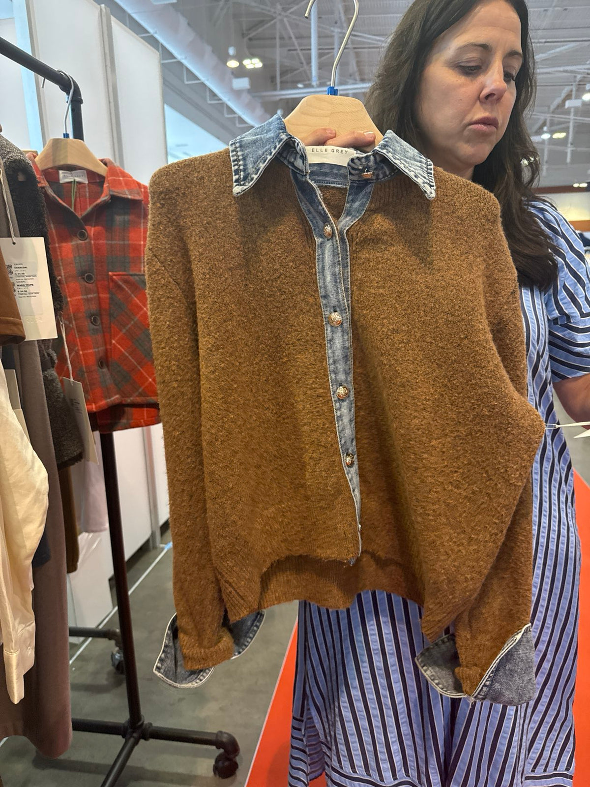 Denim Collar Contrast Knit Cardigan - Mocha