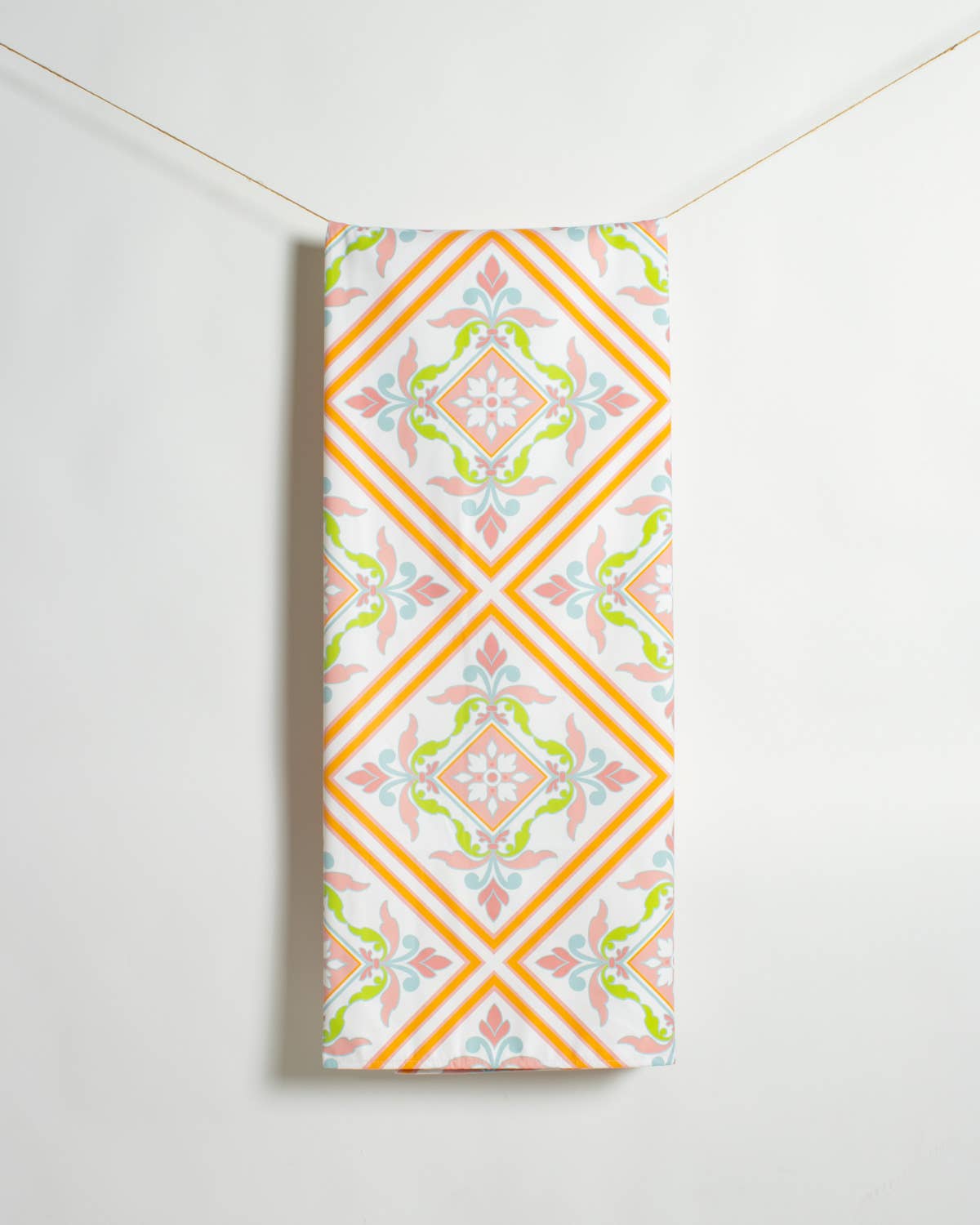 The Royal Standard - Verona Giant Beach Towel    White/Multi    40x70