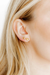 Micro Hadley Screwback Stud Earrings