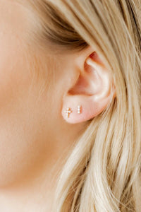 Janie Pearl Screwback Stud Earrings