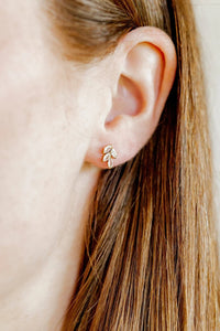 Laurel Gold Screwback Stud Earrings