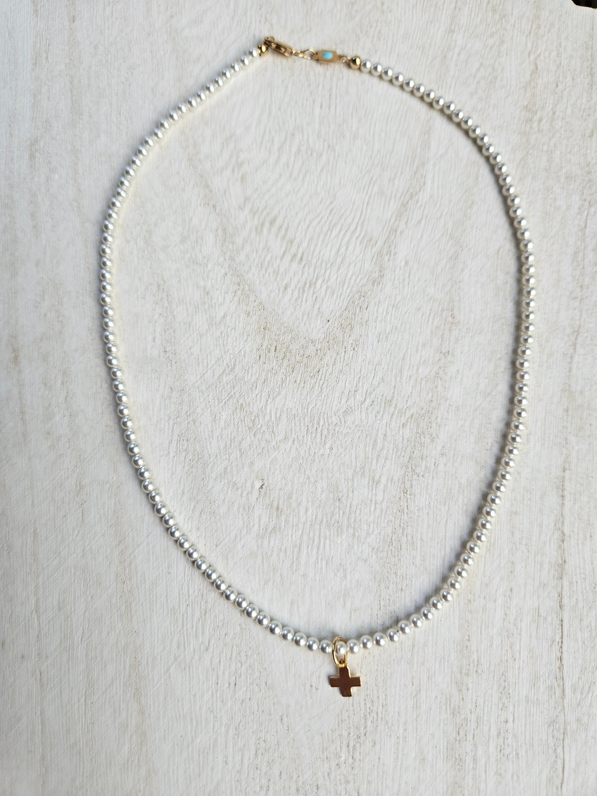 15" Choker Classic Pearl 3mm Bead - Signature Cross