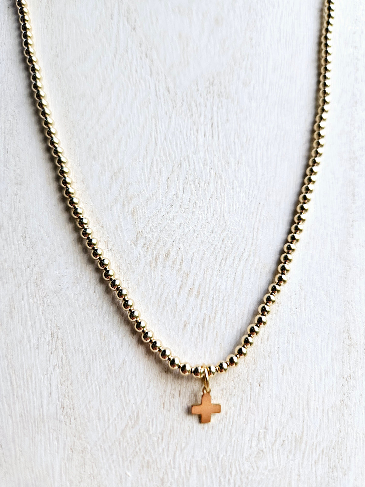 15" Choker Classic Gold 3mm Bead - Signature Cross