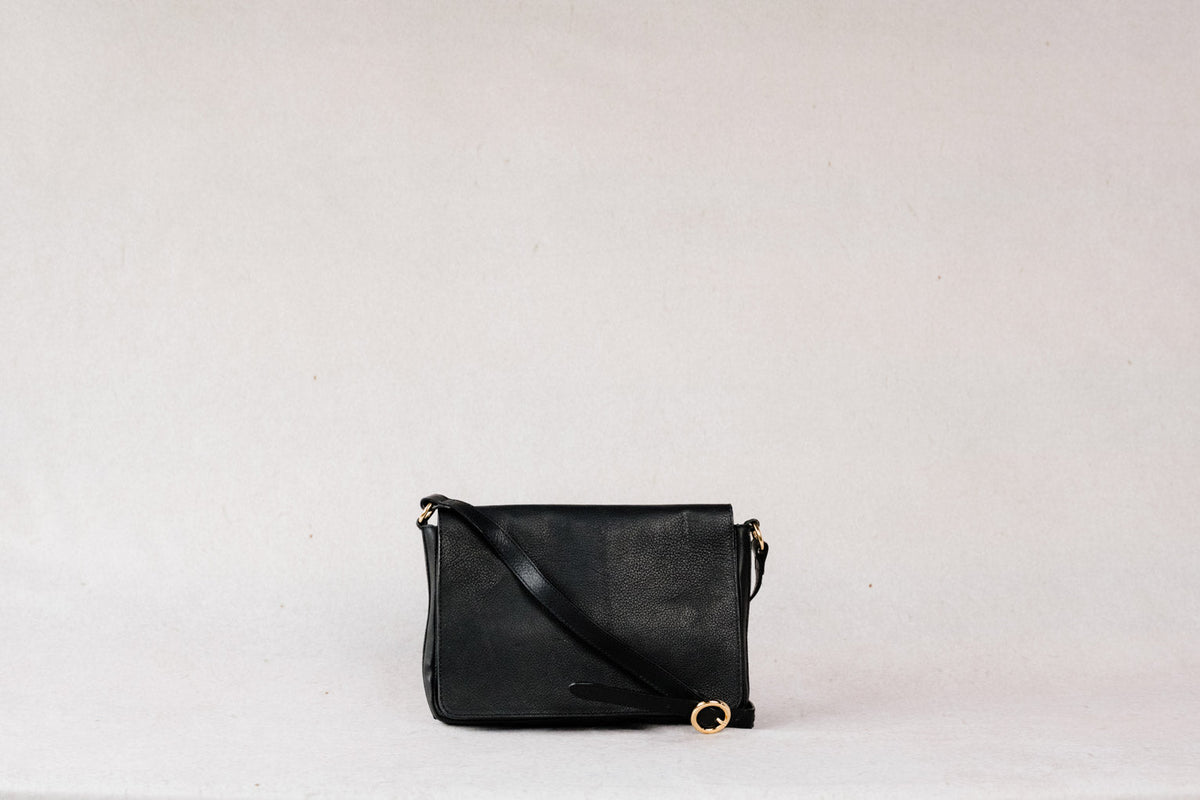 Lari Slim Crossbody