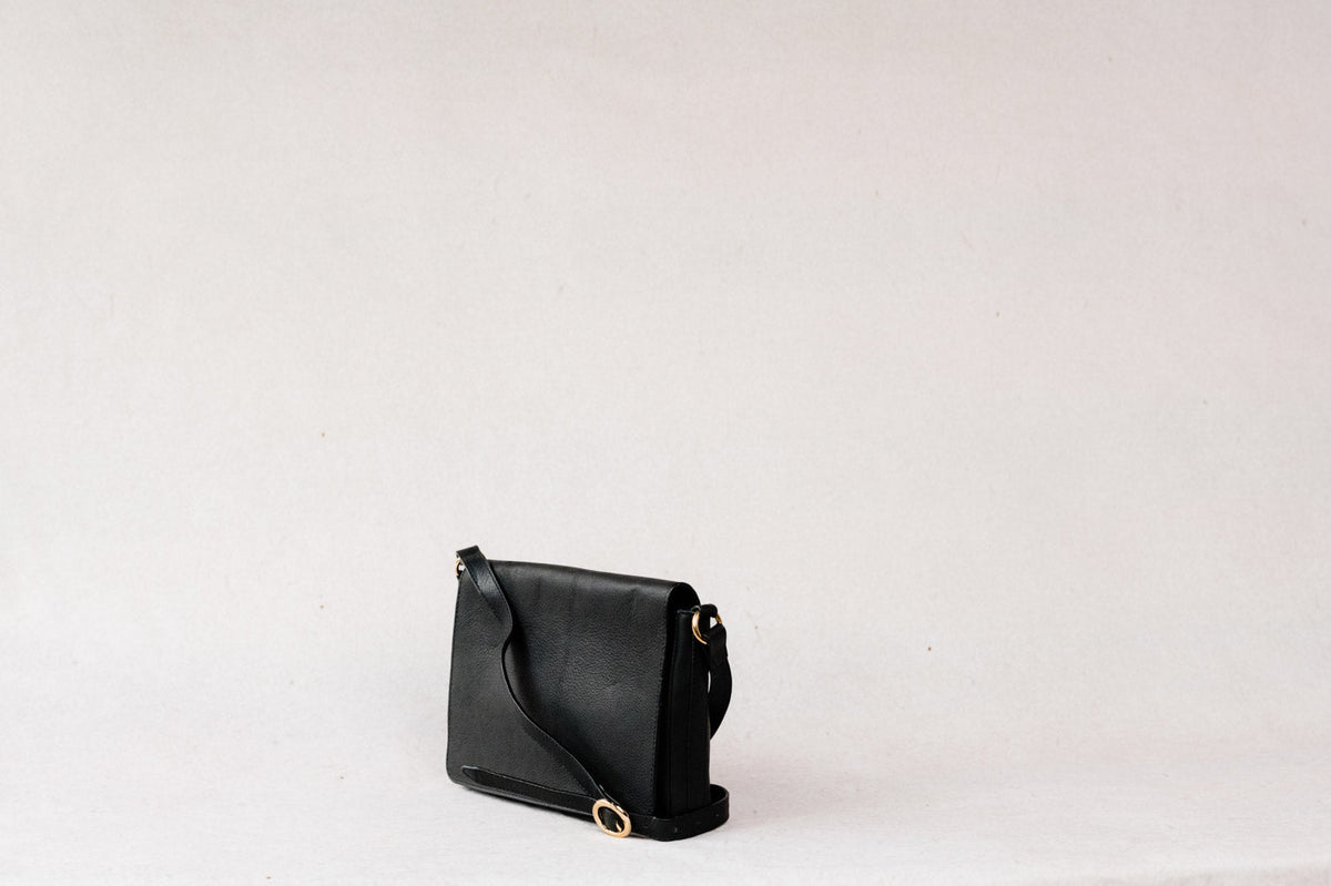 Lari Slim Crossbody