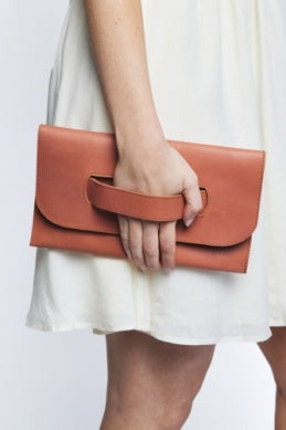 Mare Handle Clutch